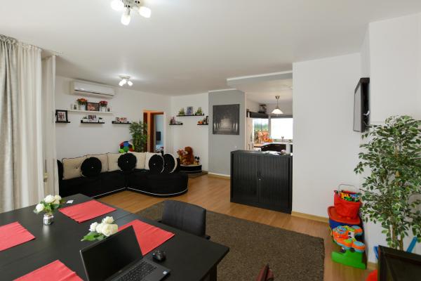 Vanzare ap - 100 mp / 3 bai / 2 parcari, Baneasa