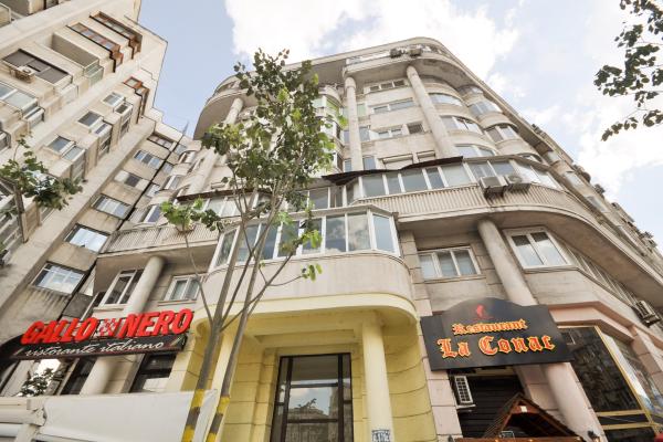 Decebal Alba Iulia Muncii Spatiu birouri 3 camere decomandat Spatios