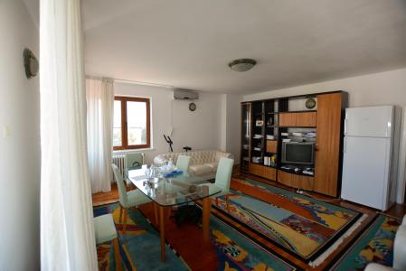 4 room Aviației apartment for sale - 130 sqm