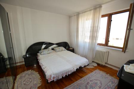 4 room Aviației apartment for sale - 130 sqm