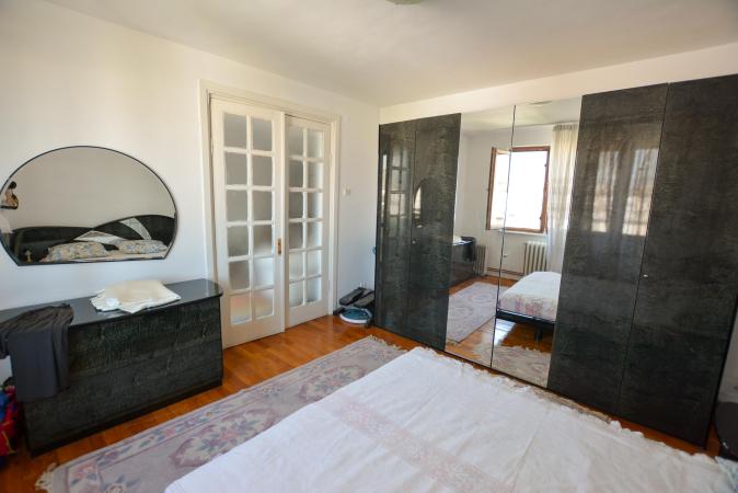 4 room Aviației apartment for sale - 130 sqm