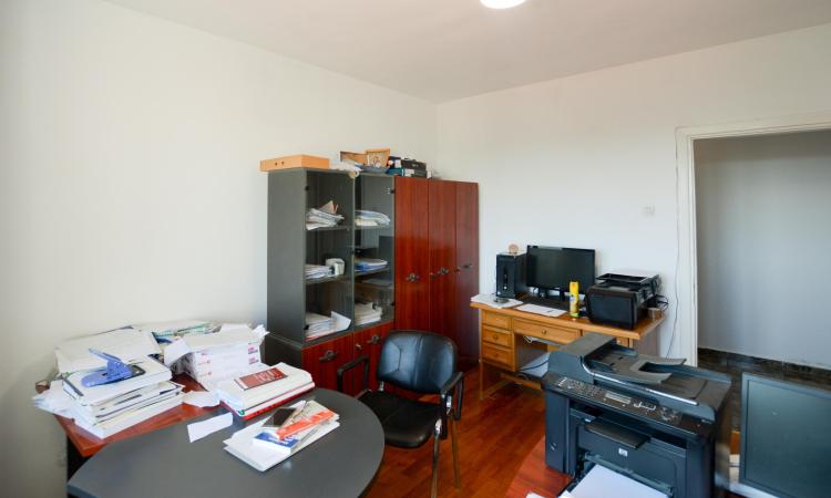 4 room Aviației apartment for sale - 130 sqm