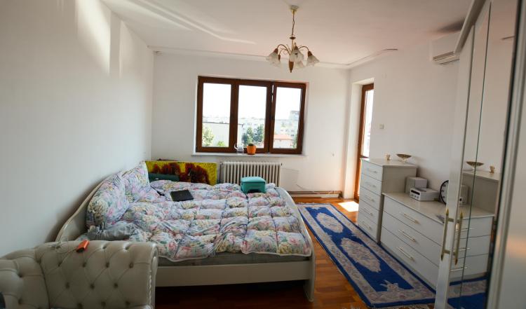 4 room Aviației apartment for sale - 130 sqm