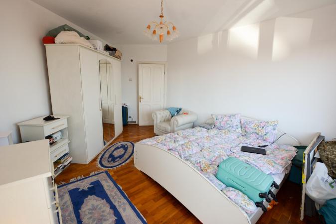 4 room Aviației apartment for sale - 130 sqm