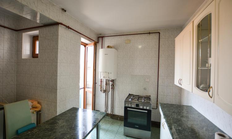 4 room Aviației apartment for sale - 130 sqm