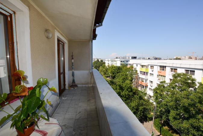4 room Aviației apartment for sale - 130 sqm