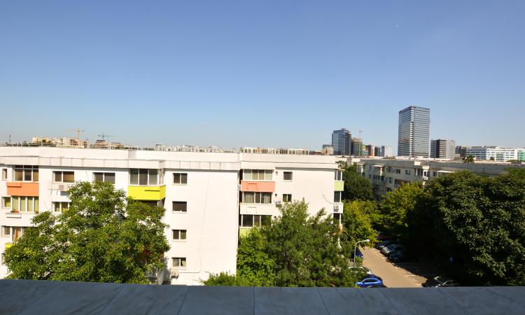 4 room Aviației apartment for sale - 130 sqm