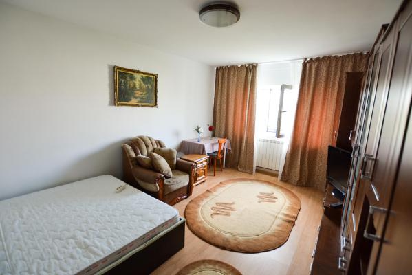 Vanzare 2 camere Aviatiei - mobilat si utilat - aproape de metrou