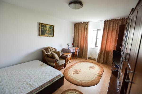Vanzare 2 camere Aviatiei - mobilat si utilat - aproape de metrou