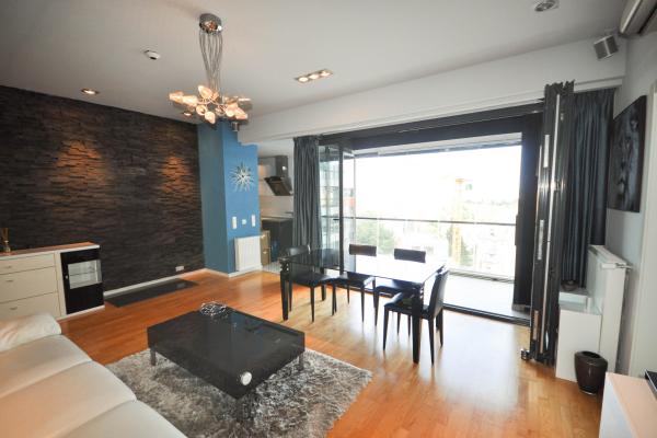 Decebal - Delea Veche - Calarasilor - apartament 3 camere cu parcare