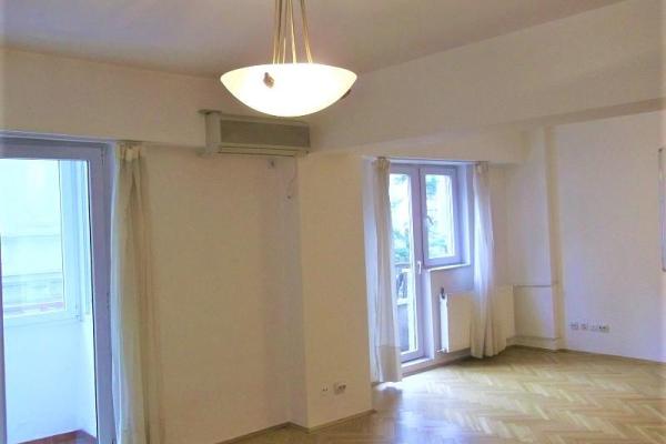 Apartament 4 camere Universitate - 1980 FARA RISC
