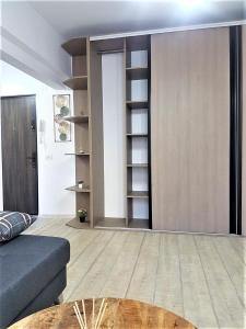 Apartament 2 camere Universitate - prima inchiriere
