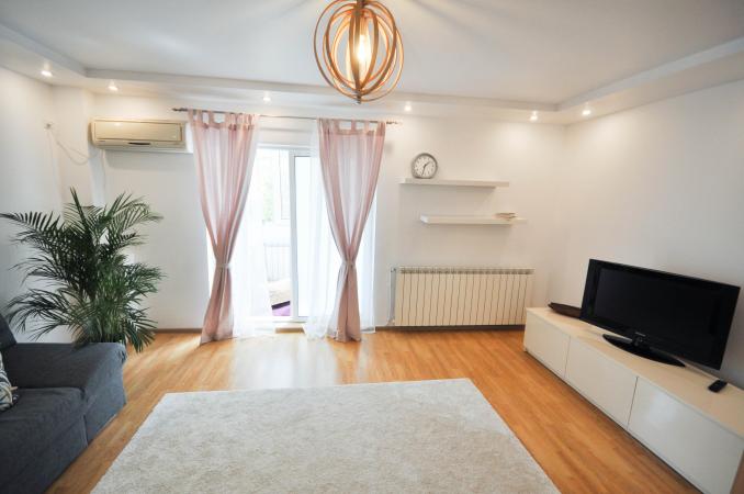 Nerva Traian Octavian Goga Splaiul Unirii Apartament 2 camere 65mp