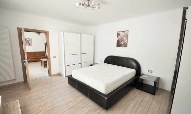 Unirii Coposu Calarasilor Apart 2 camere Bloc nou Terasa 70mp