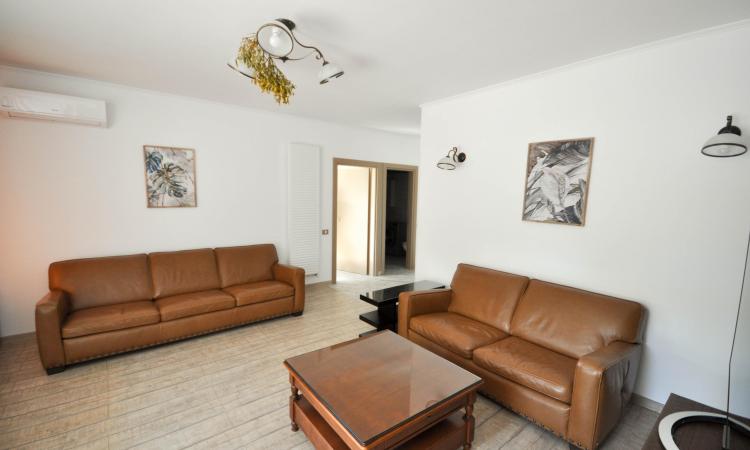 Unirii Coposu Calarasilor Apart 2 camere Bloc nou Terasa 70mp
