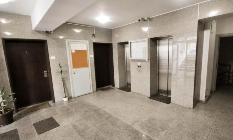 Piata Unirii Natiunile Unite Spatiu birouri 2 camere 66mp Parcare