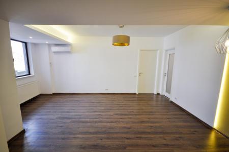 Piata Unirii Natiunile Unite Spatiu birouri 2 camere 66mp Parcare