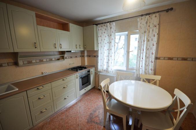 Bulevardul Unirii Rond Alba Iulia Apartament Decomandat 2 camere
