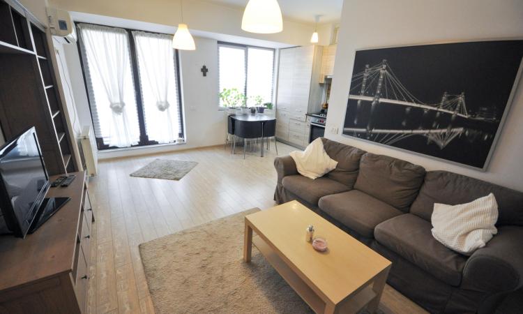 Unirii Natiunile Unite Apartament 2 camere Bloc Nou Parcare Balcon