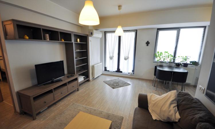 Unirii Natiunile Unite Apartament 2 camere Bloc Nou Parcare Balcon