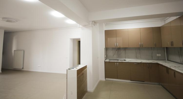 13 Septembrie - Marriott - 3 camere 2020 - terasa 24 mp