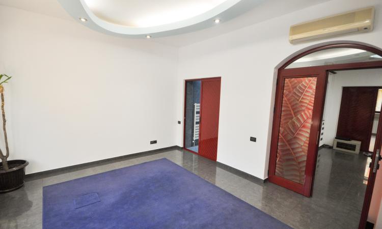 Rond Alba Iulia Bulevardul Unirii Spatiu birouri 3 camere In Vila