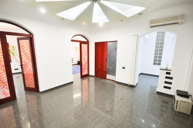 Rond Alba Iulia Bulevardul Unirii Spatiu birouri 3 camere In Vila