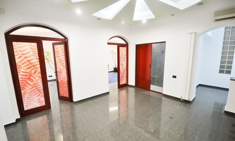 Rond Alba Iulia Bulevardul Unirii Spatiu birouri 3 camere In Vila