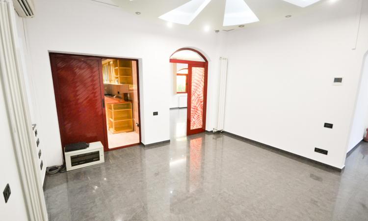 Rond Alba Iulia Bulevardul Unirii Spatiu birouri 3 camere In Vila