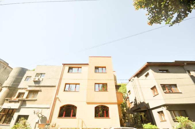 Rond Alba Iulia Bulevardul Unirii Spatiu birouri 3 camere In Vila