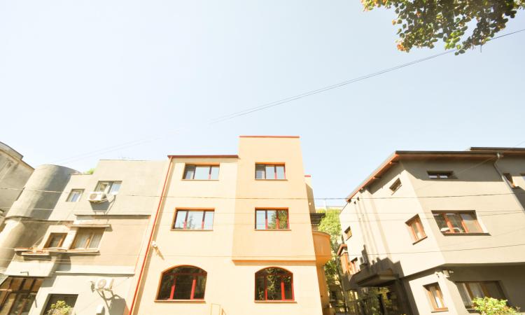 Rond Alba Iulia Bulevardul Unirii Spatiu birouri 3 camere In Vila