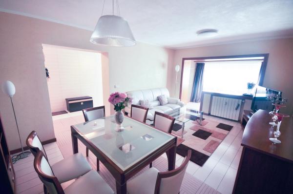 Bulevardul Unirii Rond Alba Iulia Apartament decom 3 camere 90mp