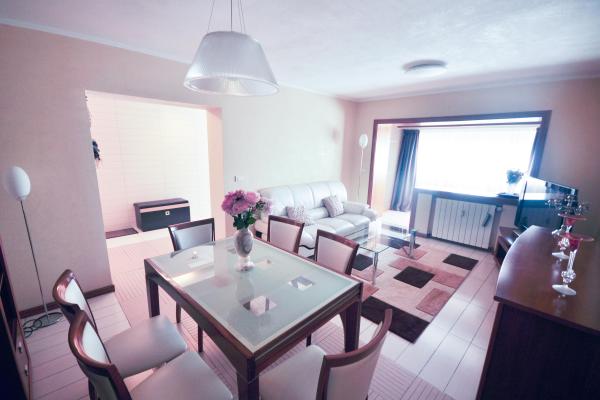 Bulevardul Unirii Rond Alba Iulia Apartament decom 3 camere 90mp