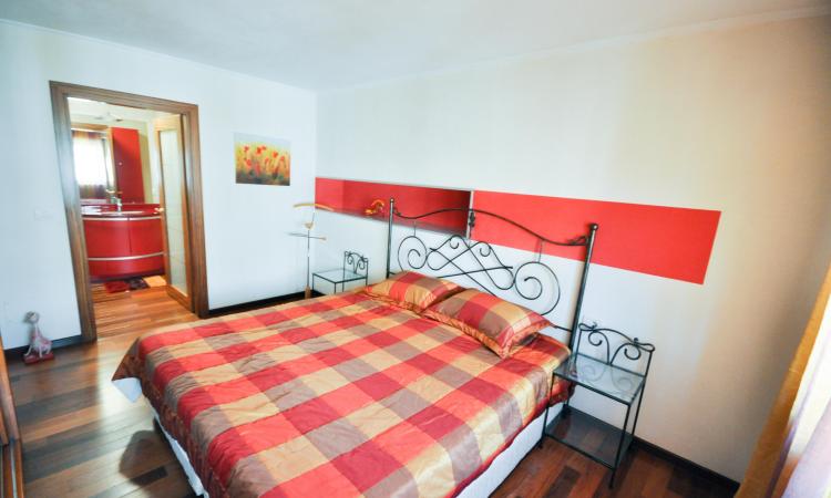 Bulevardul Unirii Rond Alba Iulia Apartament decom 3 camere 90mp