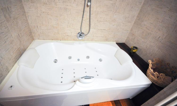 Bulevardul Unirii Rond Alba Iulia Apartament decom 3 camere 90mp