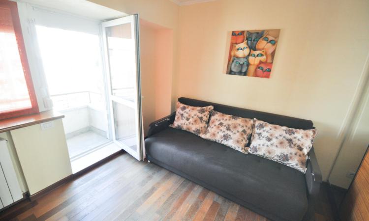 Bulevardul Unirii Rond Alba Iulia Apartament decom 3 camere 90mp