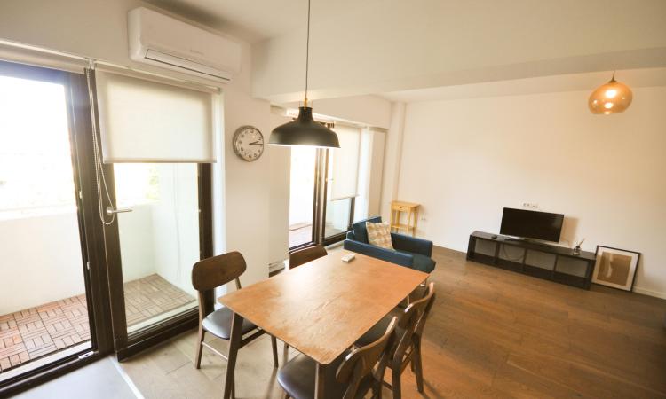 Piata Unirii metrou Apartament Decomandat 2 cam Centrala Balcon
