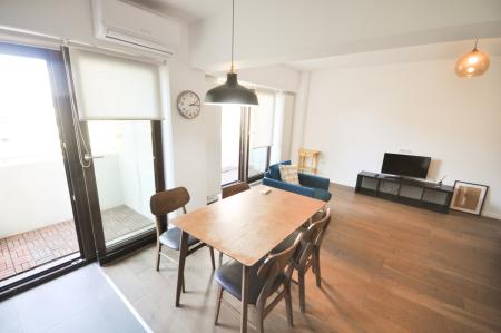 Piata Unirii metrou Apartament Decomandat 2 cam Centrala Balcon