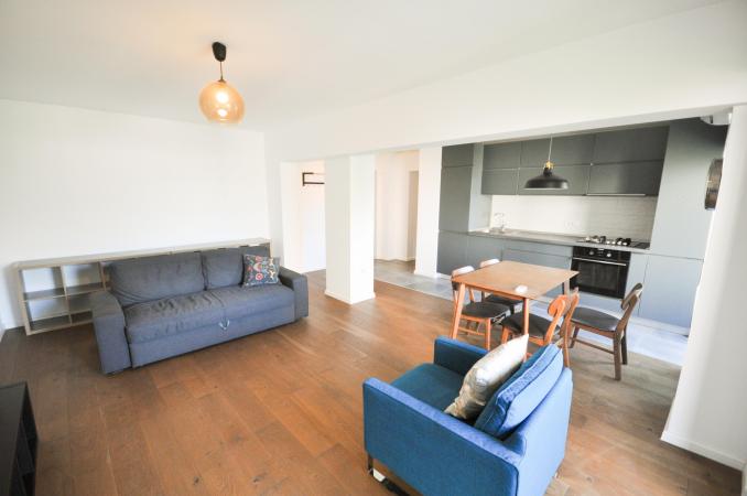 Piata Unirii metrou Apartament Decomandat 2 cam Centrala Balcon