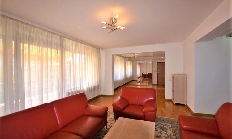 Apartament 3 Camere LUX Primaverii-Uruguay-Imobil 2010