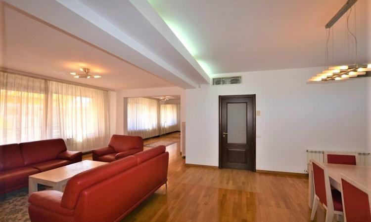 Apartament 3 Camere LUX Primaverii-Uruguay-Imobil 2010