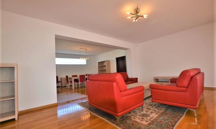 Apartament 3 Camere LUX Primaverii-Uruguay-Imobil 2010