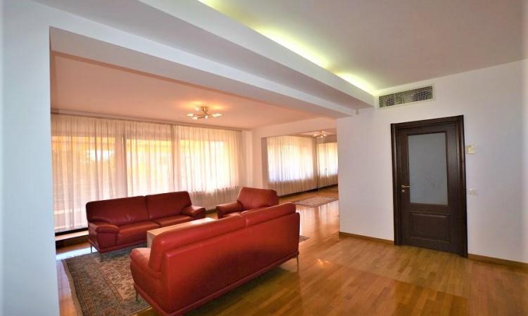 Apartament 3 Camere LUX Primaverii-Uruguay-Imobil 2010