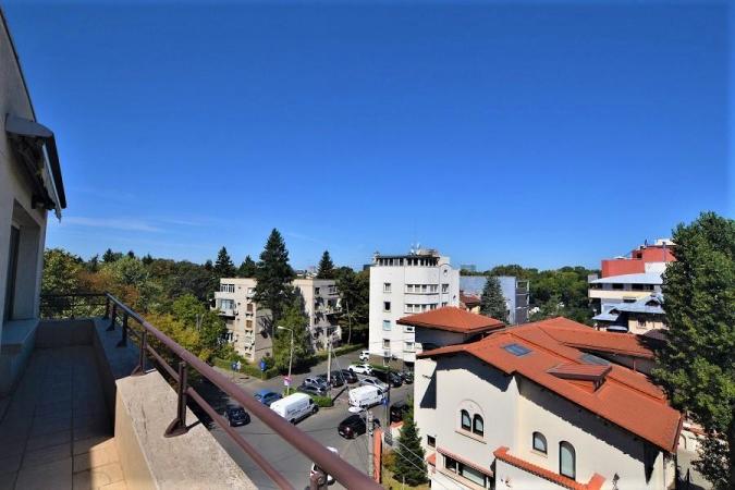 Apartament 3 Camere LUX Primaverii-Uruguay-Imobil 2010