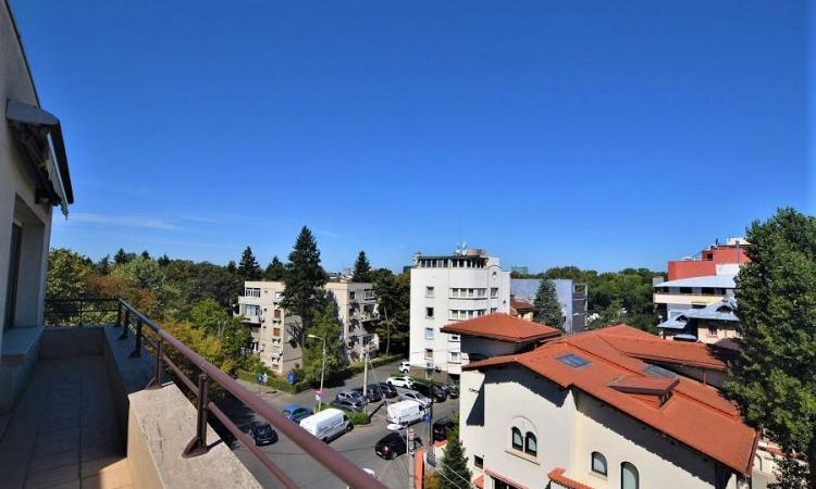 Apartament 3 Camere LUX Primaverii-Uruguay-Imobil 2010