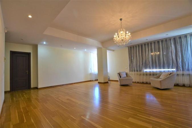 2 camere LUX 120 mp-Dorobanti Capitale Belgrad-Imobil 2008