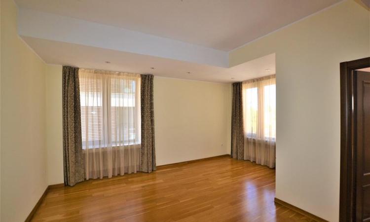 2 camere LUX 120 mp-Dorobanti Capitale Belgrad-Imobil 2008