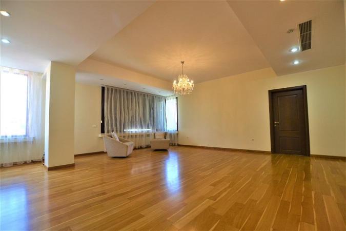 2 camere LUX 120 mp-Dorobanti Capitale Belgrad-Imobil 2008
