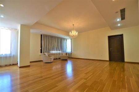 2 camere LUX 120 mp-Dorobanti Capitale Belgrad-Imobil 2008