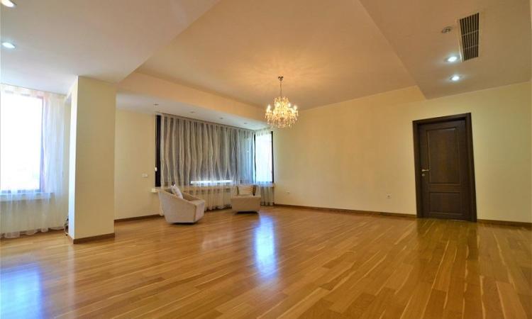 2 camere LUX 120 mp-Dorobanti Capitale Belgrad-Imobil 2008